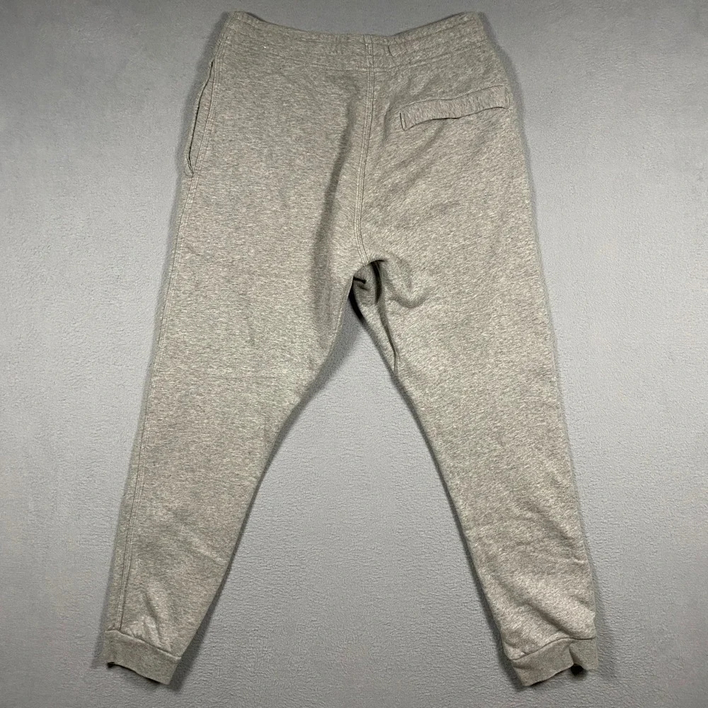Nike Club Fleece Joggers Mens Medium Grey Tapered Sweatpants 716830-063